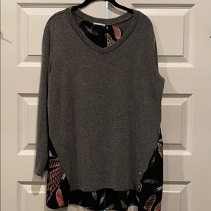 Feather design long sleeve